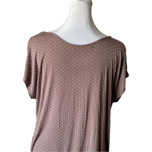 Venus Crew Neck Banded Hem Top - Picture 6 of 11